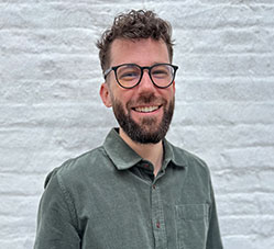 Nicholas Evans